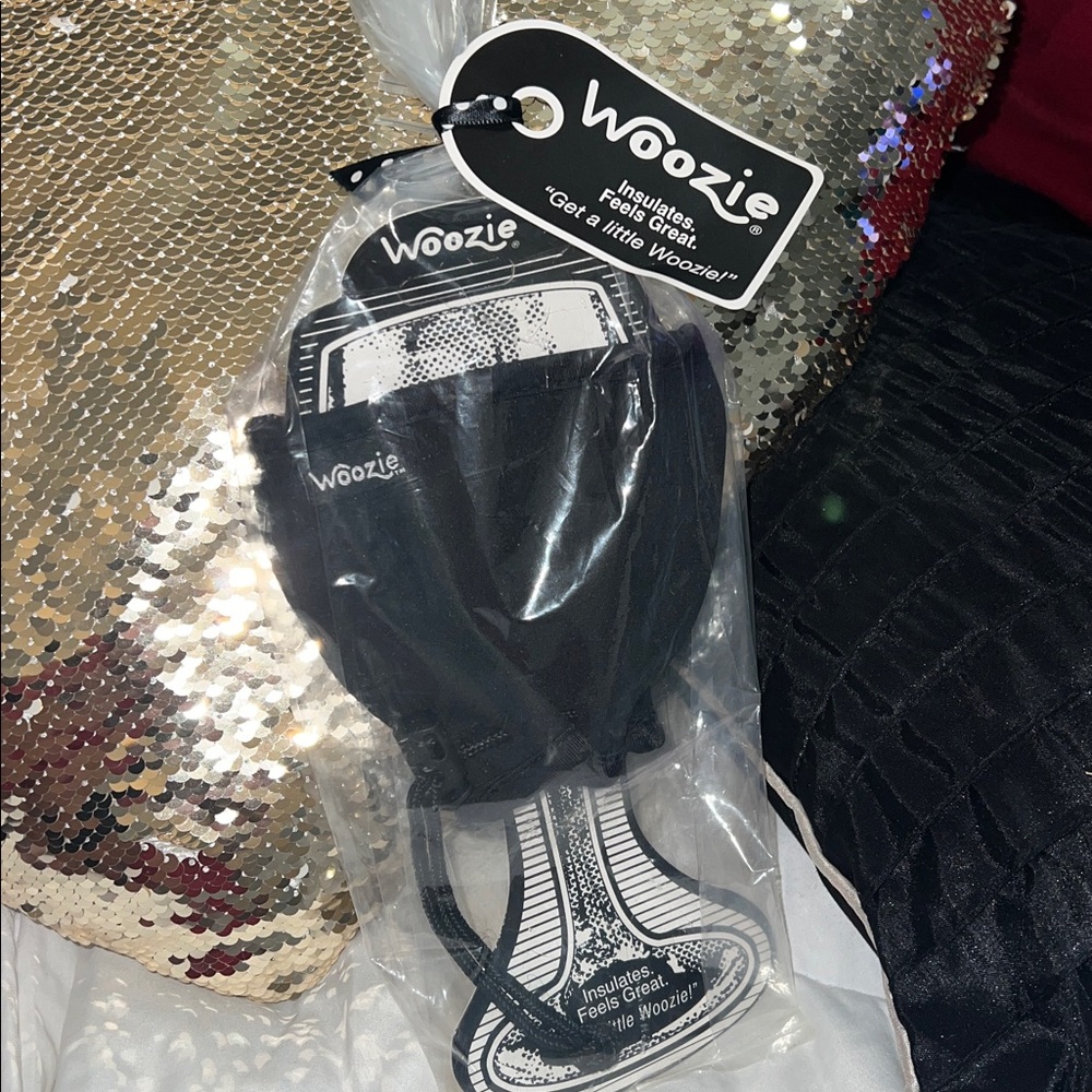 Woozie Black Neoprene Wine Glass Cover - Picture 7 of 7